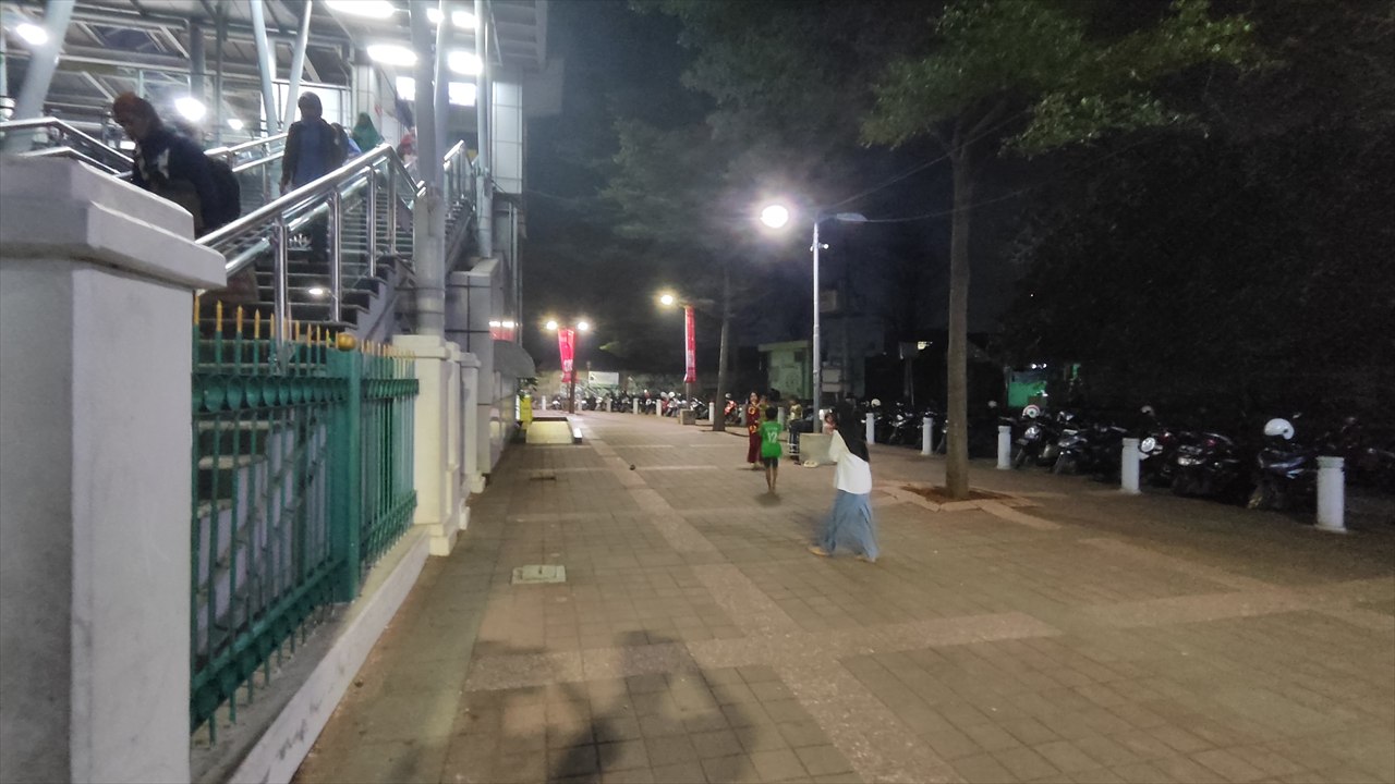 チビトゥン駅 Uターン