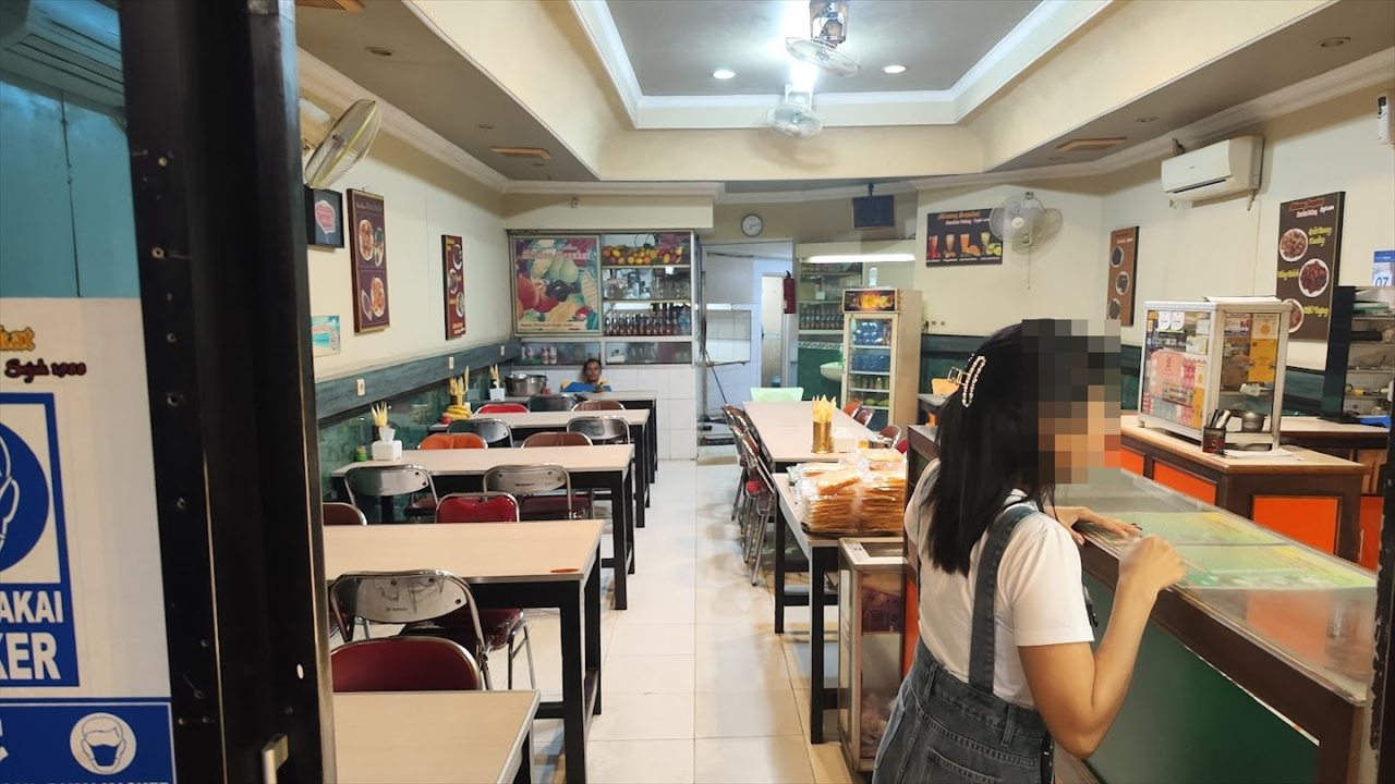 Rumah Makan Minang Sepakat 過去のオキニ