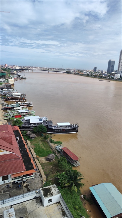 Ｍ９ キリロム ホテル　リバー（昼）