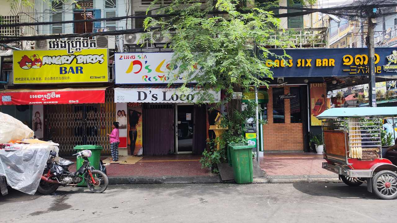 プノンペン・リバーサイド・ガールズバー Ave130