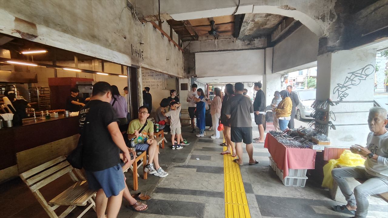 Little Salt Bread (行列)