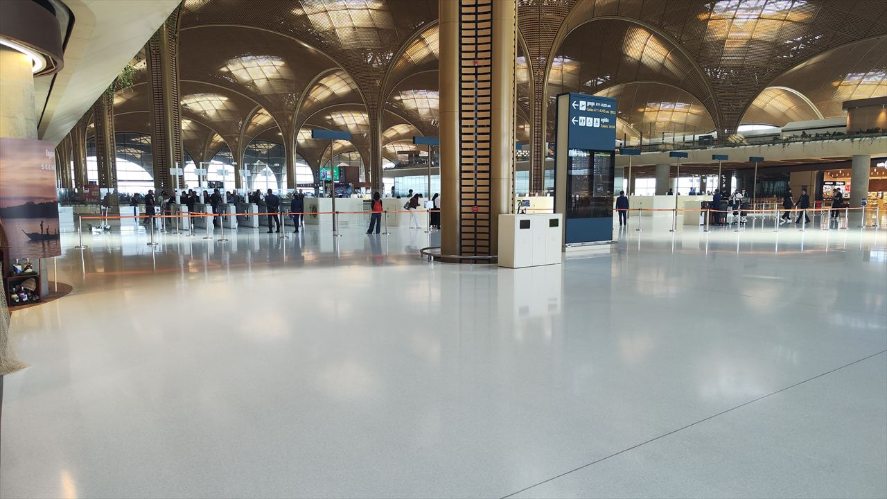 プノンペンの空港 プライオリティパス ラウンジ（出国審査）