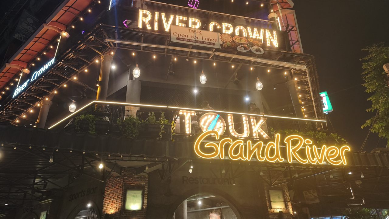 River Crown（外観）