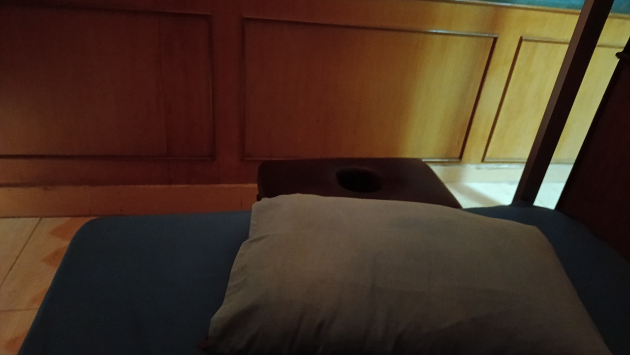 Lokasari Sauma & spa (施術ベッド)