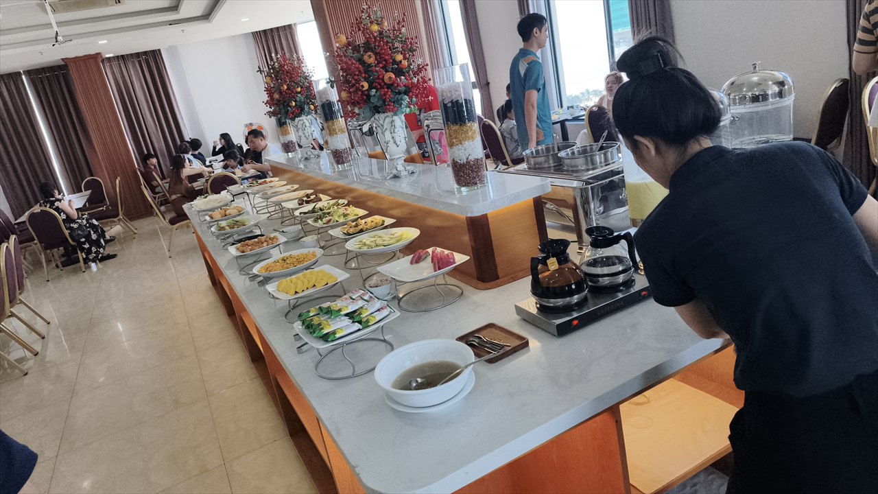 ダナン観光 ホテルの朝食ビュッフェ