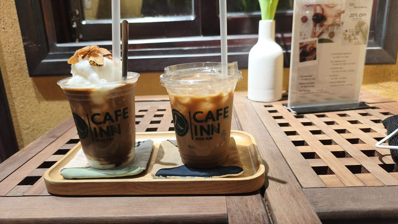 ダナン観光 雨が降ったのでカフェで休憩