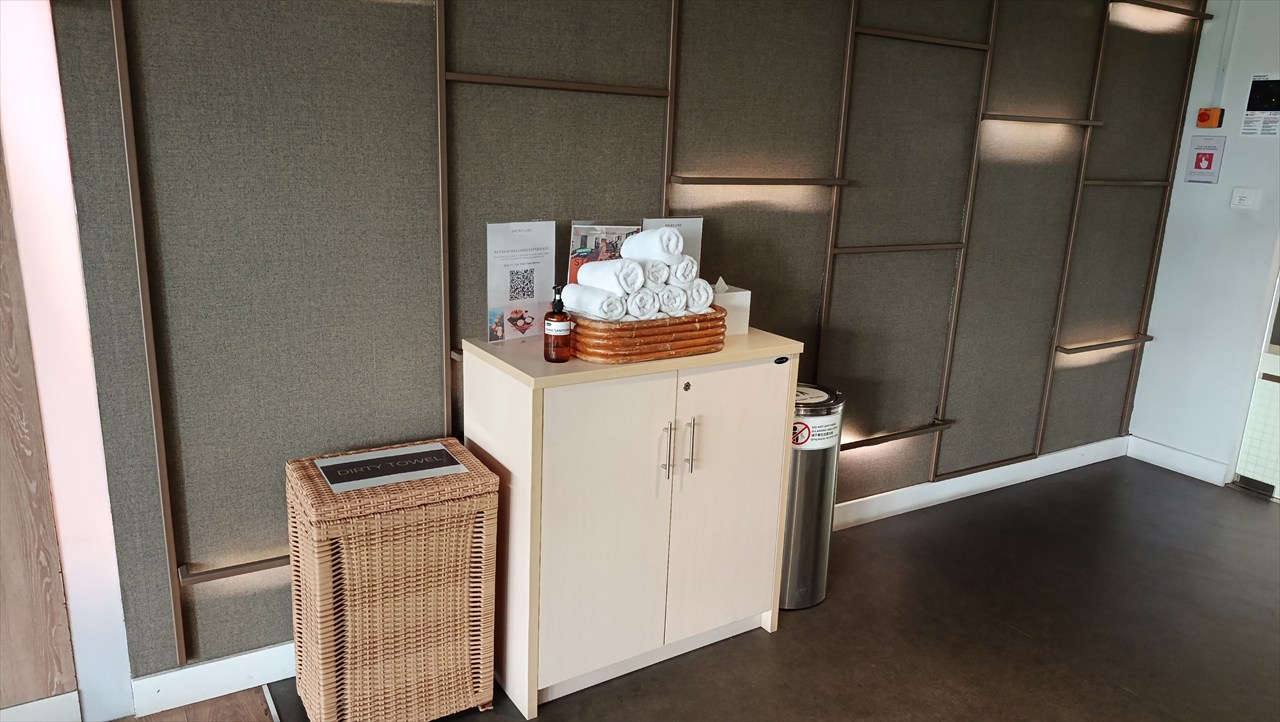 Mercure Jakarta Batavia （ジムのタオル＆水）